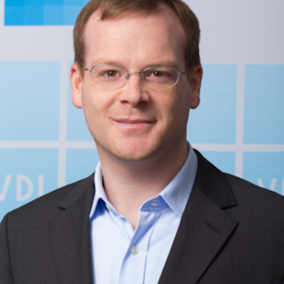 Dr. Thomas Kiefer Dr. Thomas Kiefer